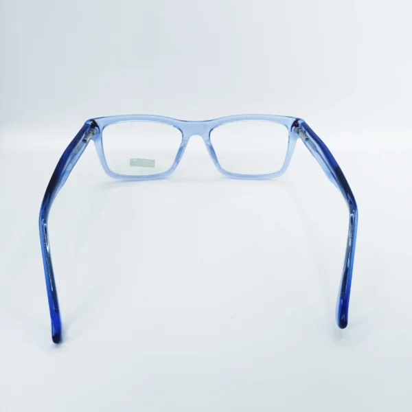 3-110.webp Lente oftálmico United Colors of Benetton con material de acetato.